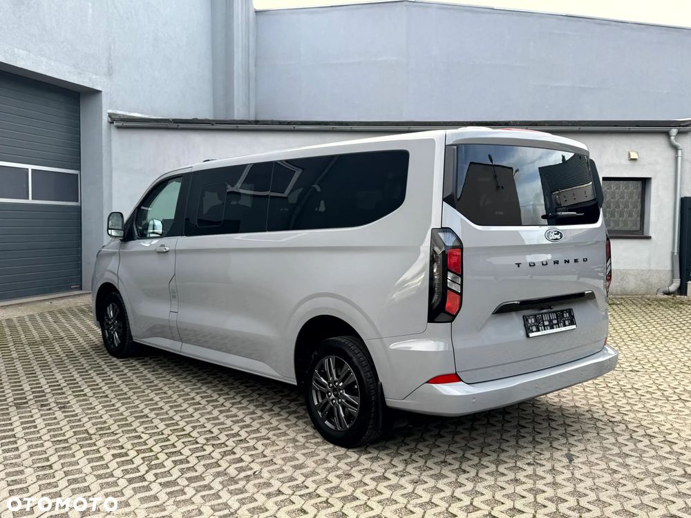 Ford Tourneo Custom L2H1 VA Autm Titanium - 17