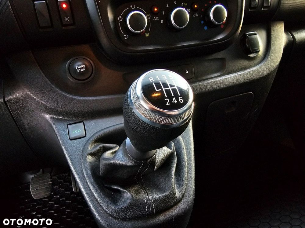 Renault Trafic - 17