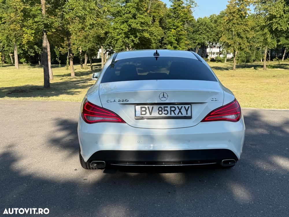 Mercedes-Benz CLA 220 CDI 7G-DCT AMG Line - 11