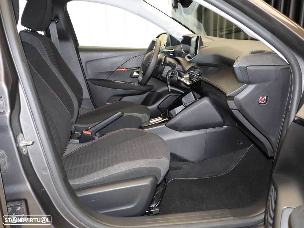 Peugeot 208 PureTech 100 EAT8 Active Pack - 15