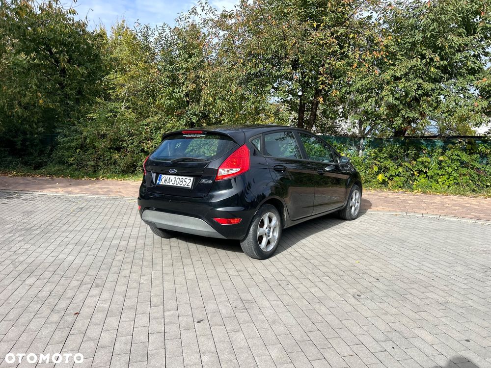 Ford Fiesta 1.25 Titanium - 25