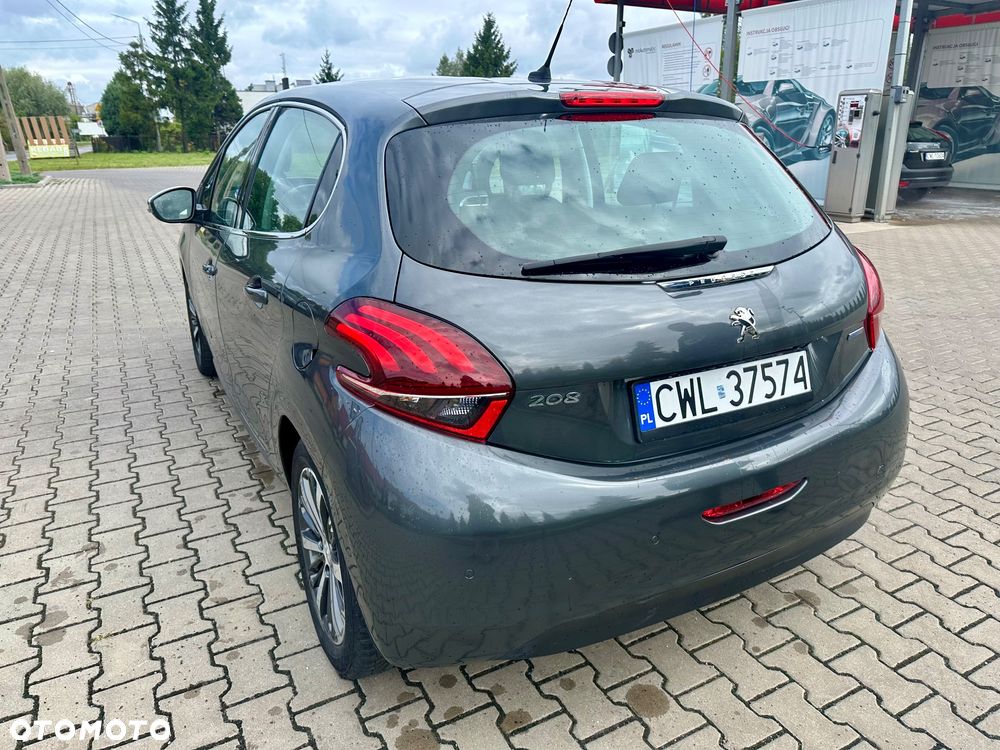 Peugeot 208 1.2 PureTech Allure - 17