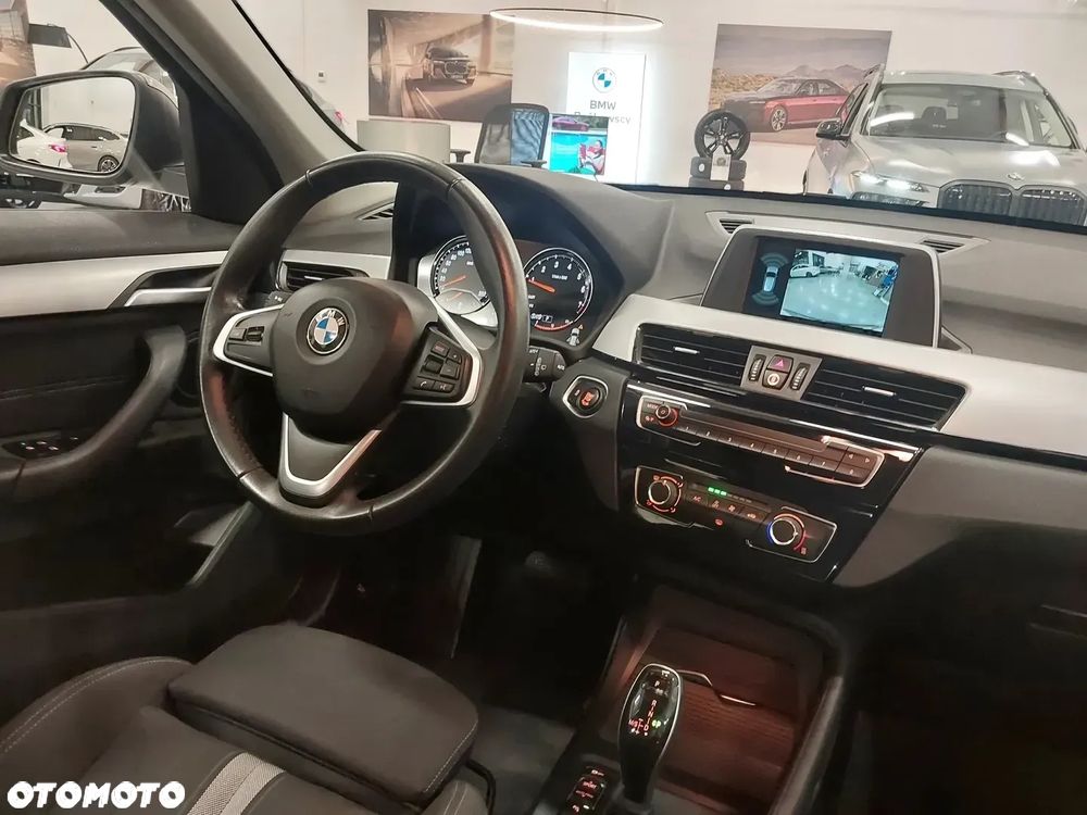 BMW X1 sDrive18i - 13
