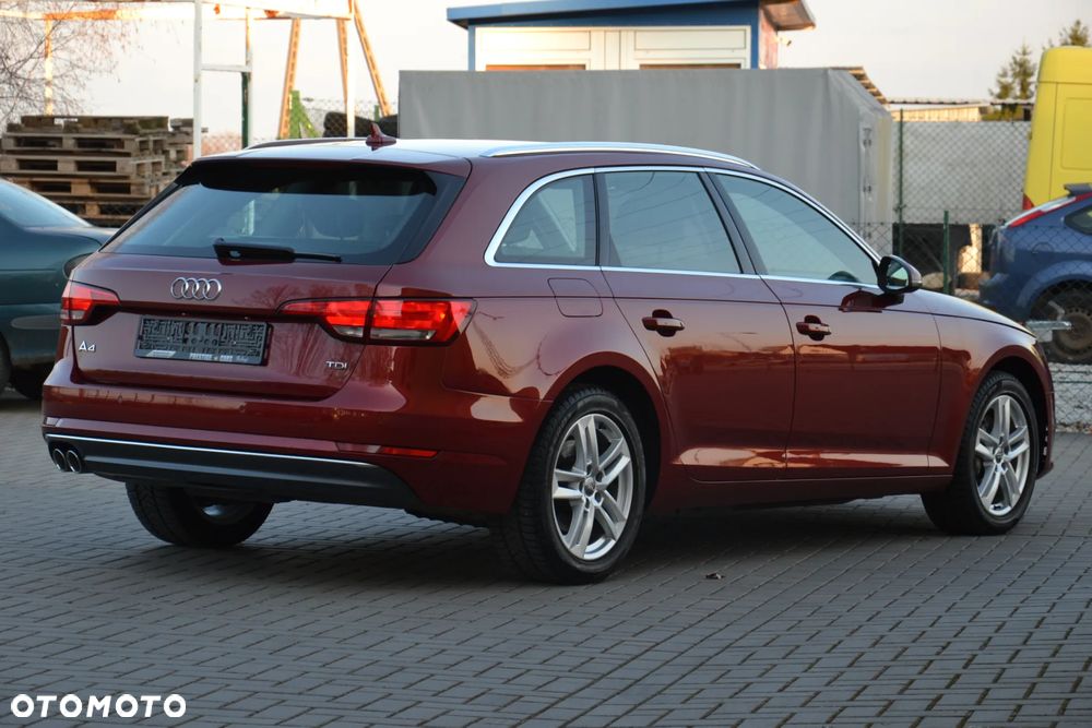 Audi A4 Avant 2.0 TDI ultra S tronic design - 9