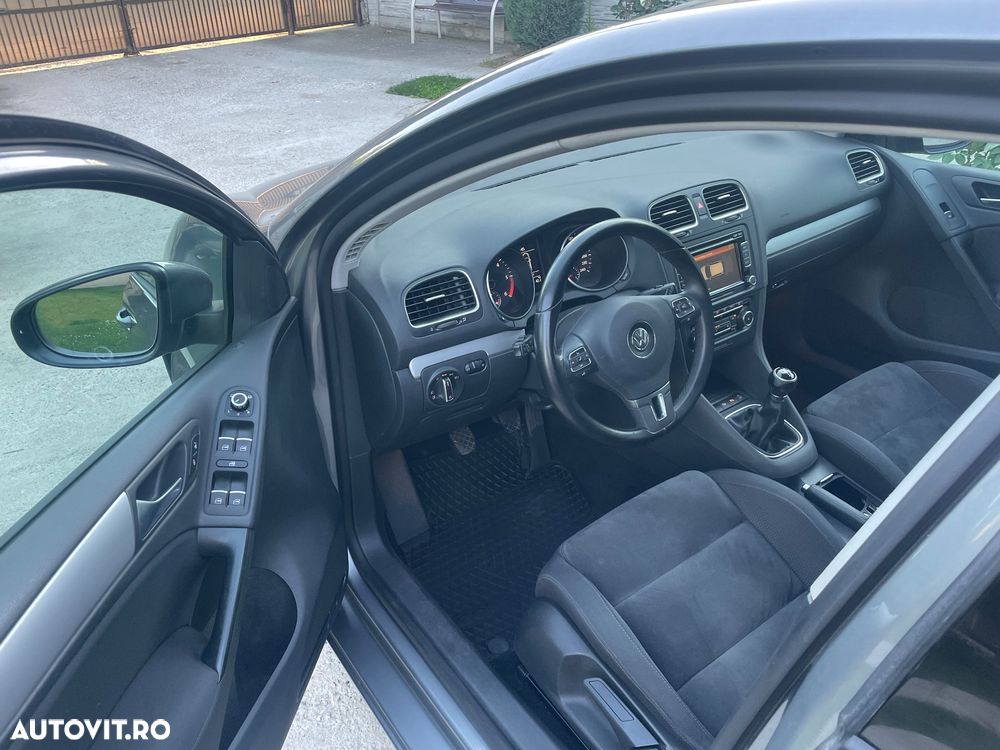 Volkswagen Golf - 17
