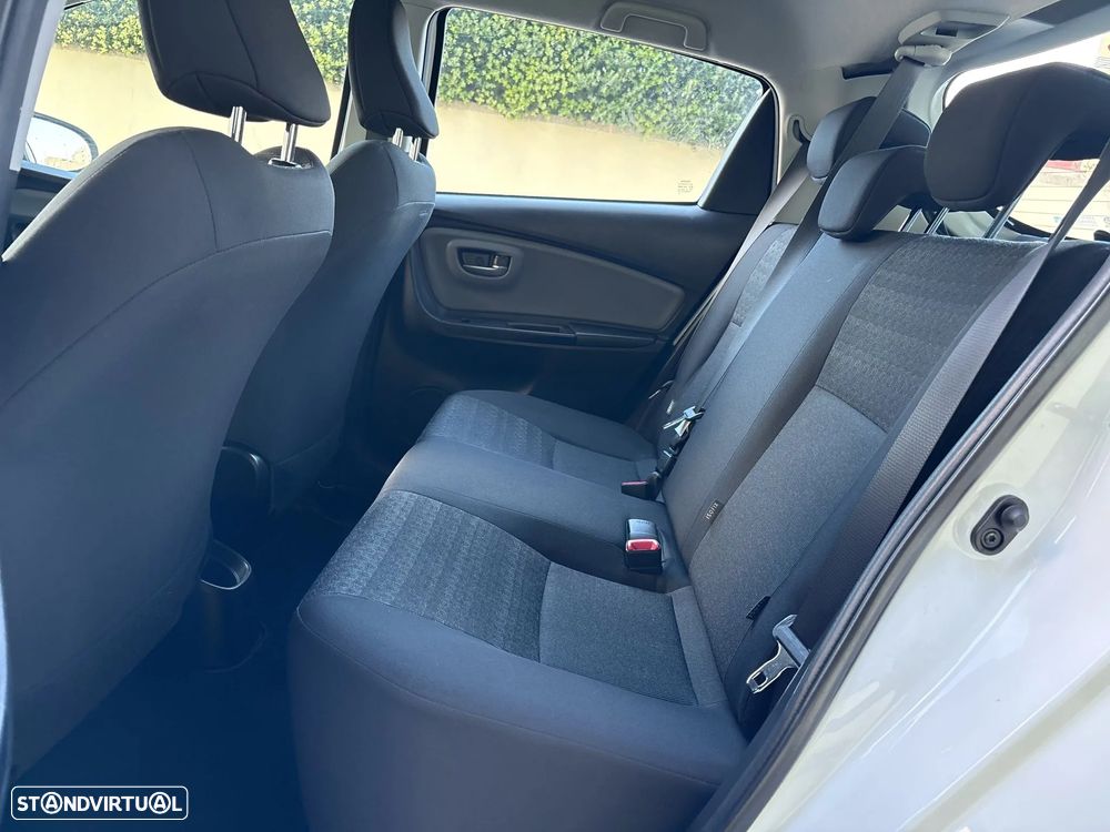 Toyota Yaris 1.0 VVT-i Comfort +PS Style+P.Techno - 31