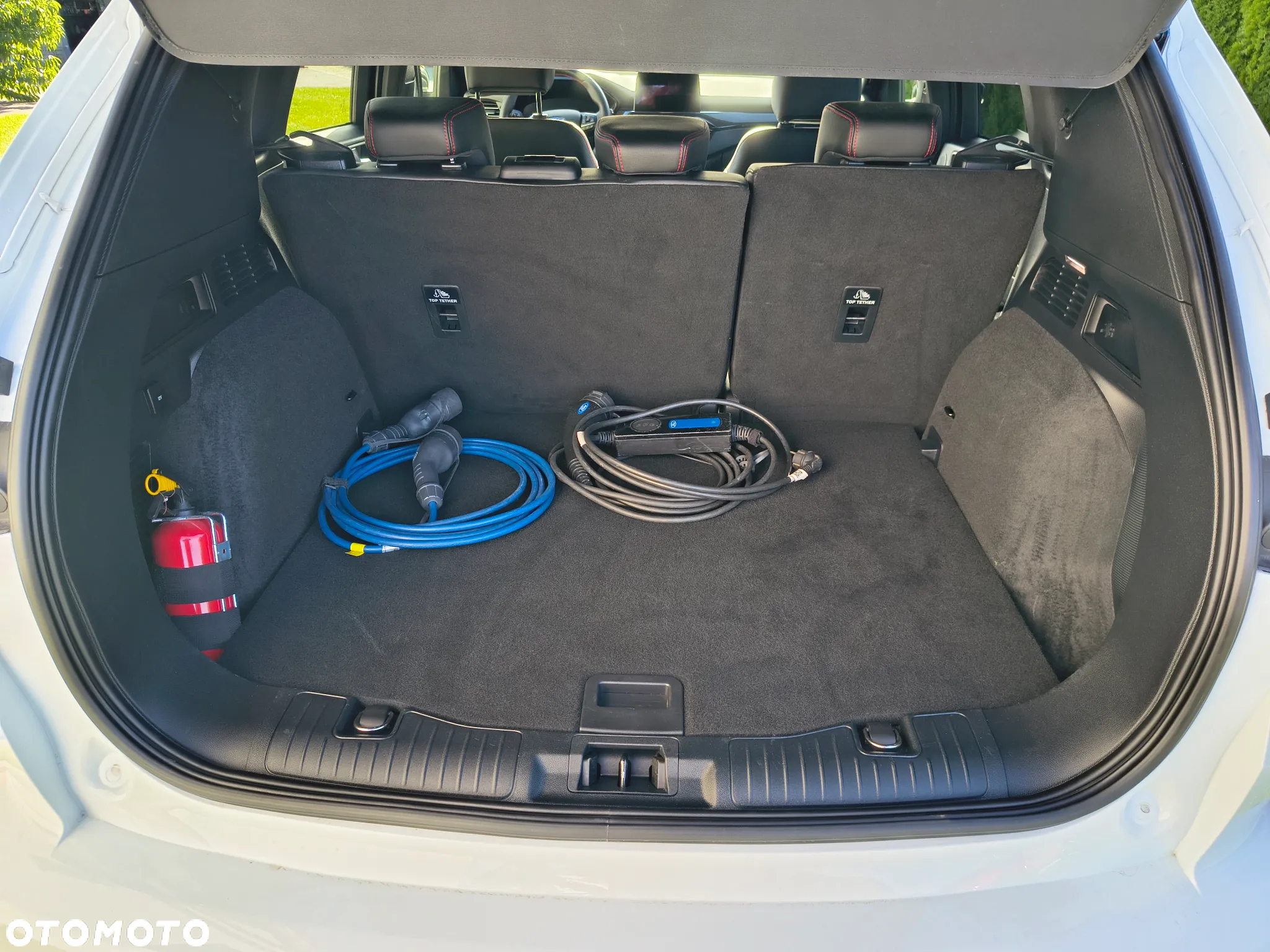 Ford Kuga 2.5 Duratec PHEV ST-LINE X - 33