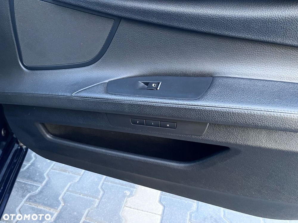 BMW Seria 7 740d xDrive - 15