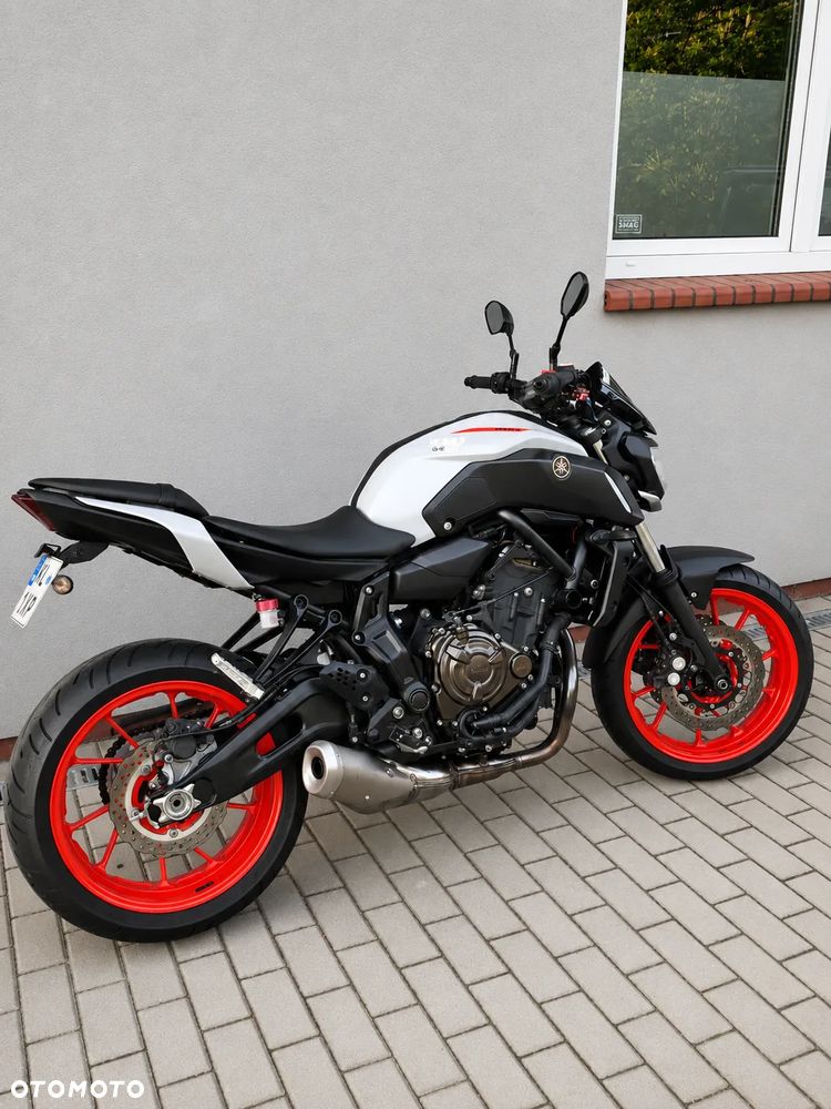 Yamaha MT - 2