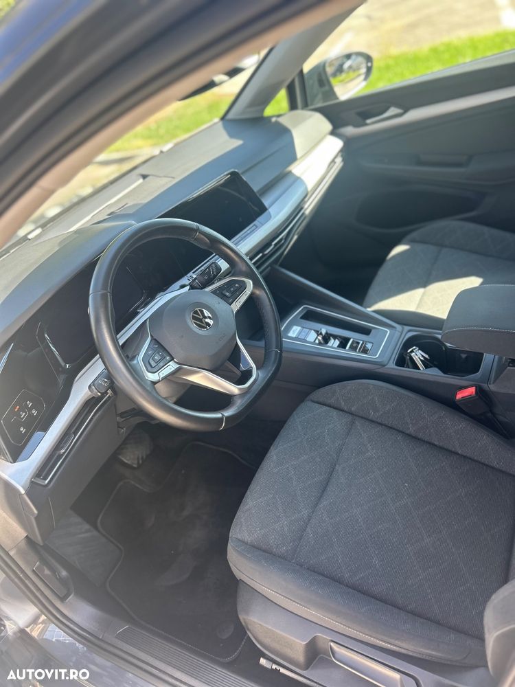Volkswagen Golf 1.5 eTSI DSG MHEV Life - 11