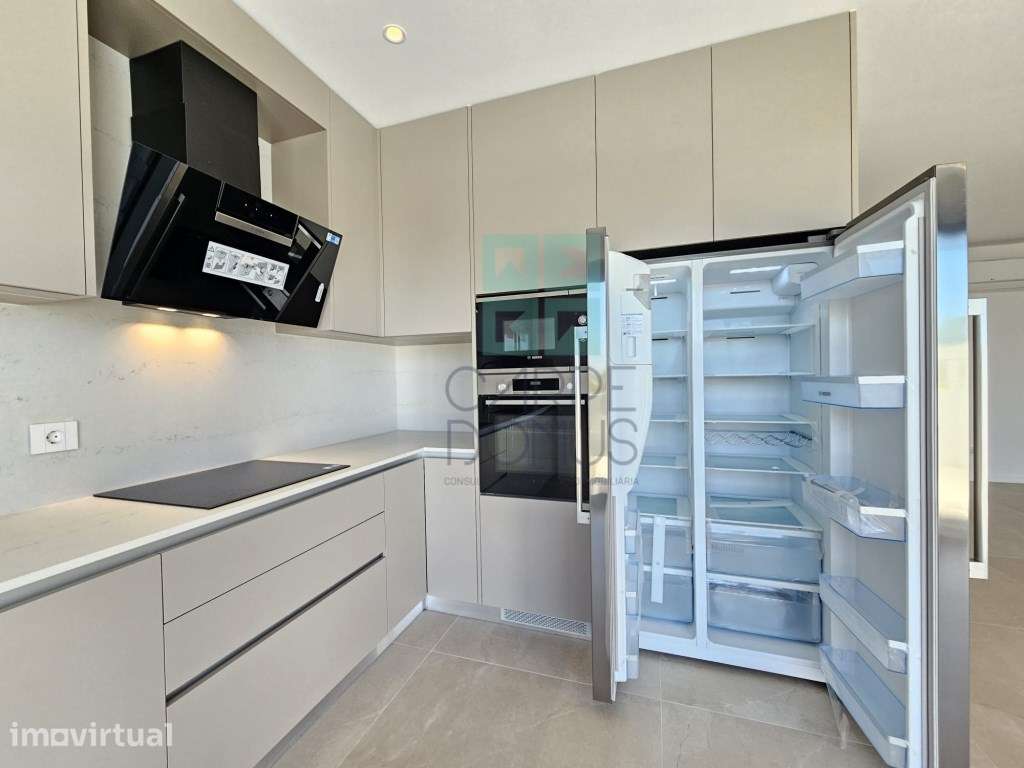 Moradia T4 de Luxo com Piscina Panorâmica e Vista Mar | Portas do S... - Grande imagem: 3/60