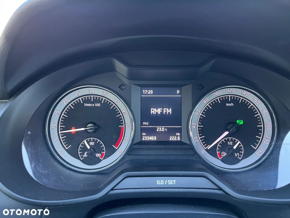 Skoda Octavia 2.0 TDI Style DSG - 16