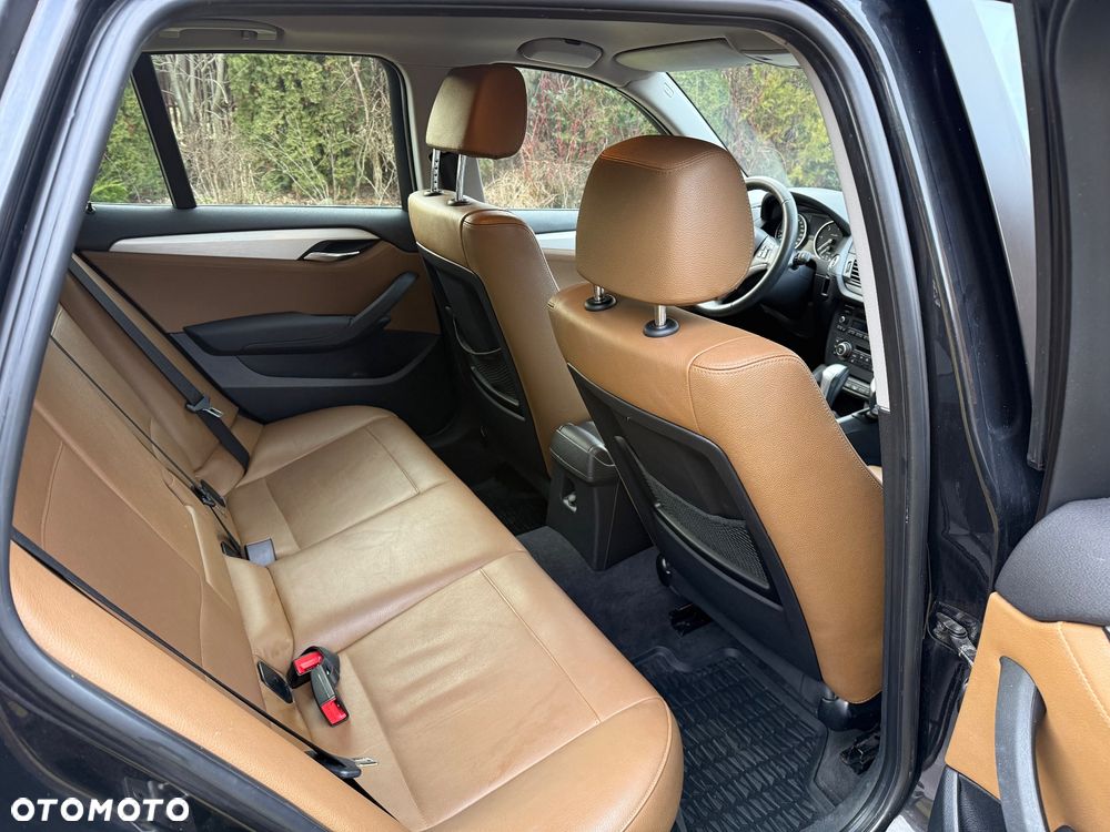BMW X1 xDrive20d - 13