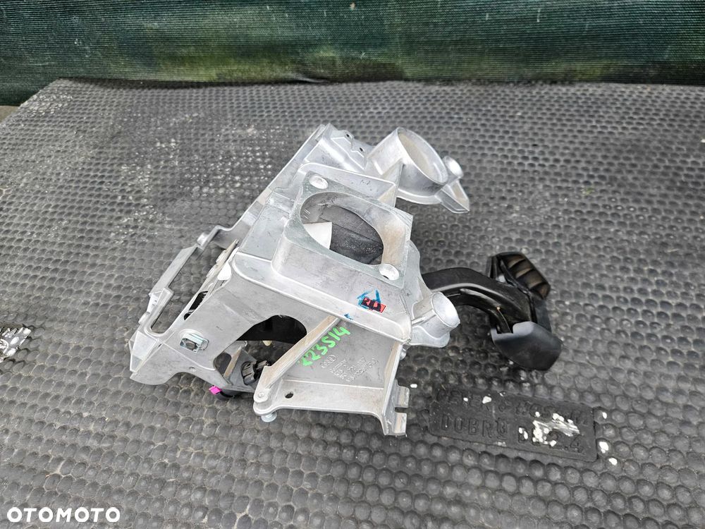 Pedal Hamulca 8K1721117 8K1723140B 4F0945459B Stelaz Automat Europa Czujnik Swiatla Stop AUDI A4 B8 - 23