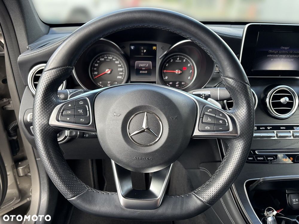 Mercedes-Benz GLC - 12