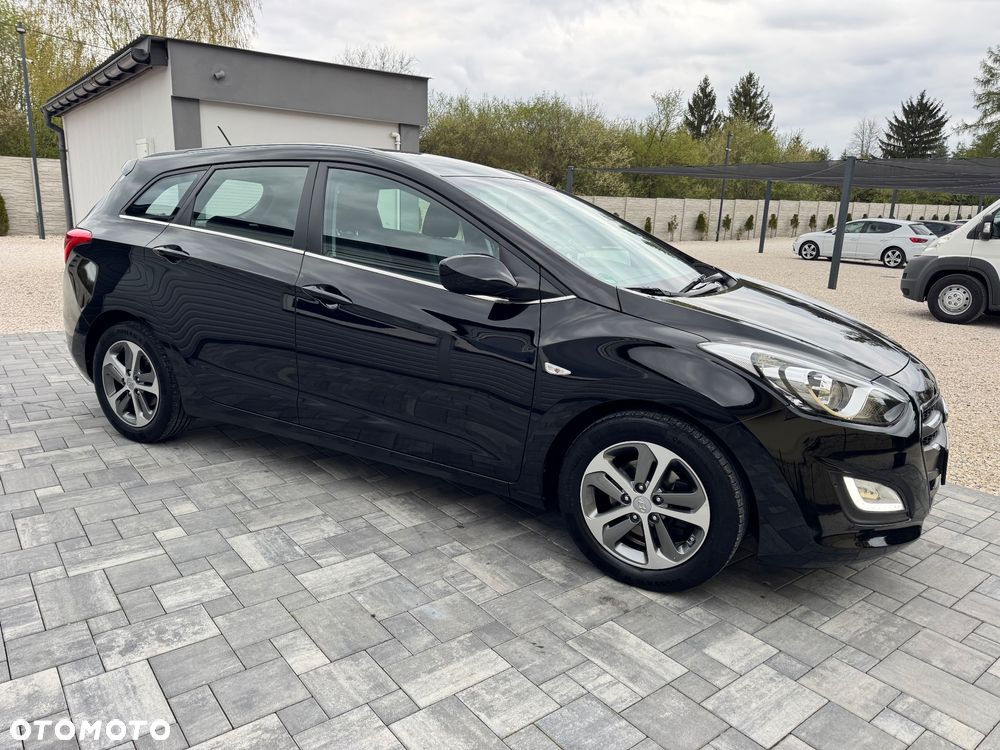 Hyundai i30 blue 1.4 YES Silver - 5