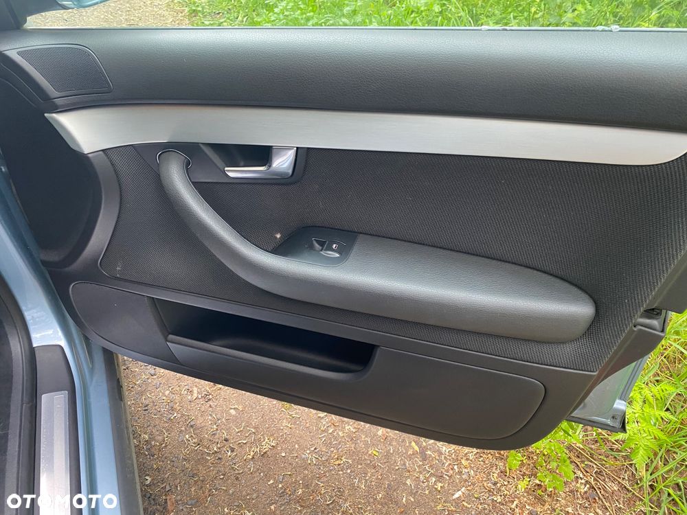 Audi A4 Avant 2.0 TDI - 22