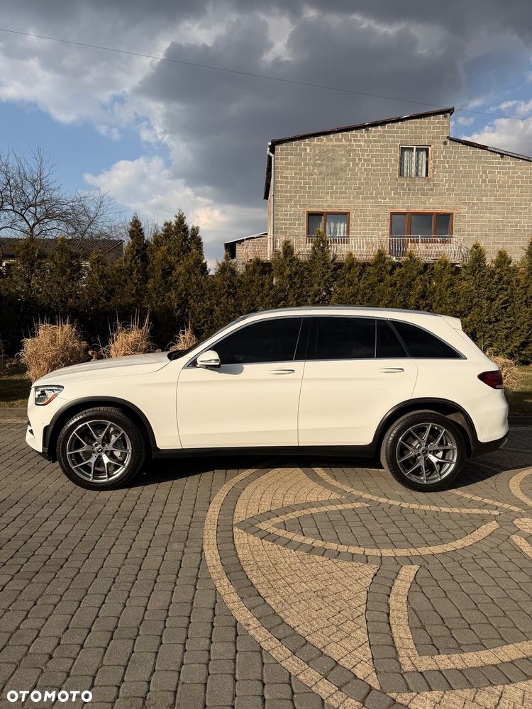 Mercedes-Benz GLC 300 4Matic 9G-TRONIC AMG Line Plus - 2