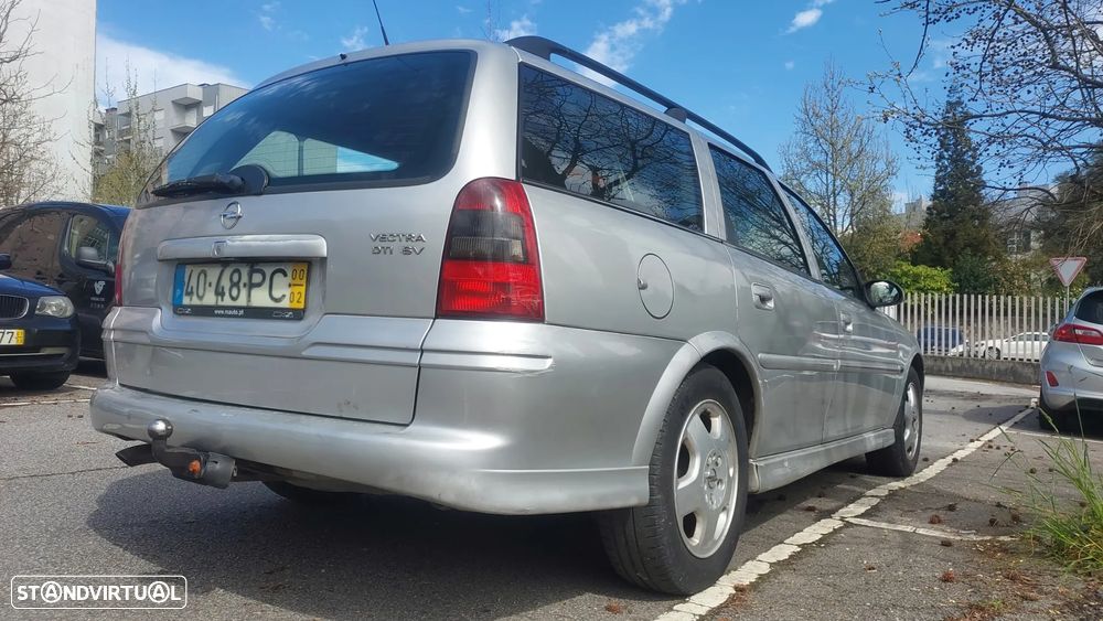 Opel Vectra Caravan - 4