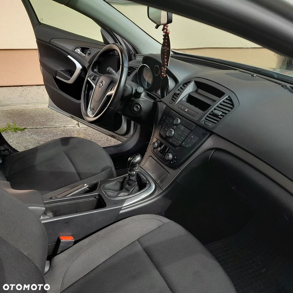 Opel Insignia 1.8 - 6