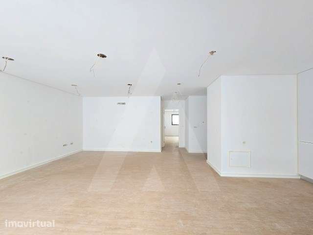 Apartamento T2 moderno - Open Space com imensa luz natura - Grande imagem: 4/23