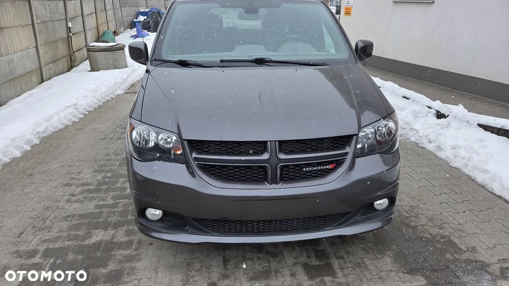 Dodge Grand Caravan 3.6 R/T - 7