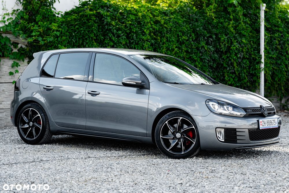 Volkswagen Golf 2.0 GTI DSG - 4