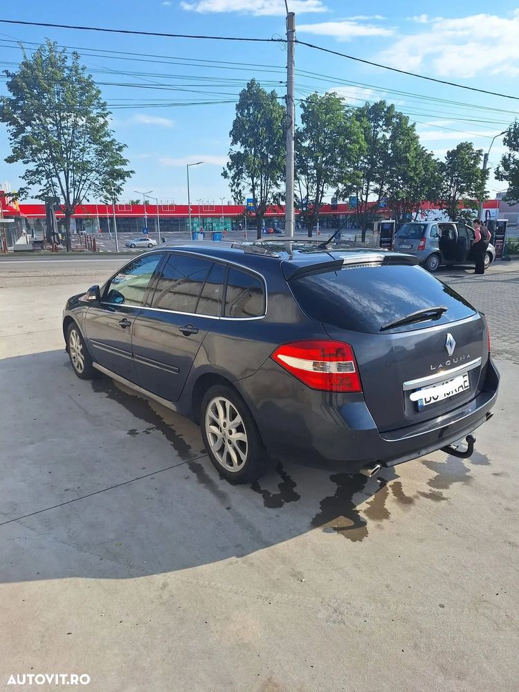 Renault Laguna - 1
