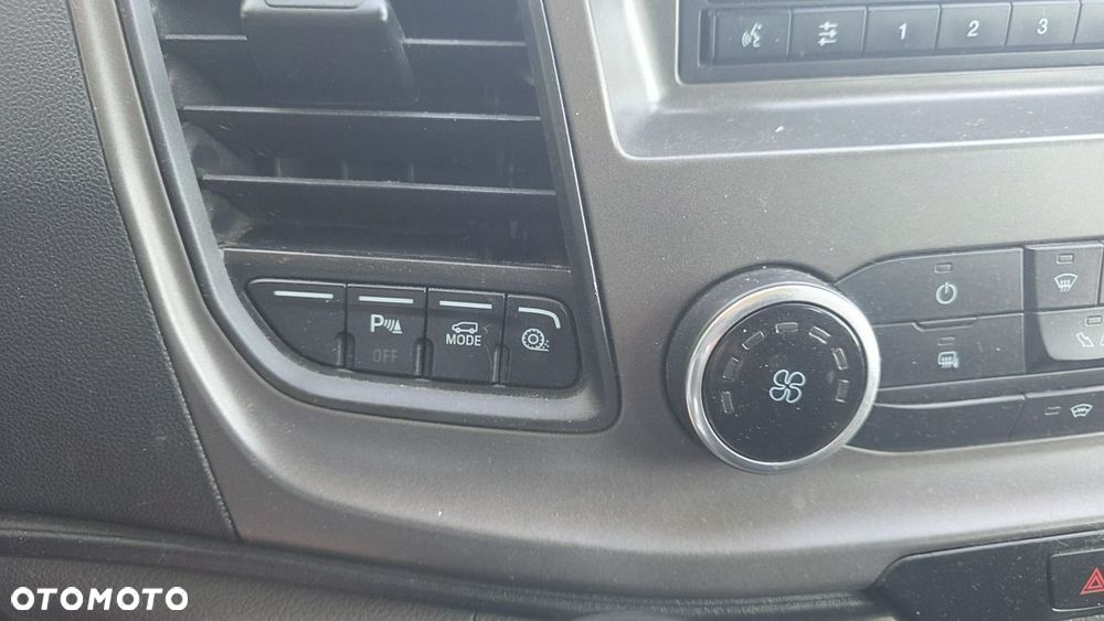 Ford Transit - 13