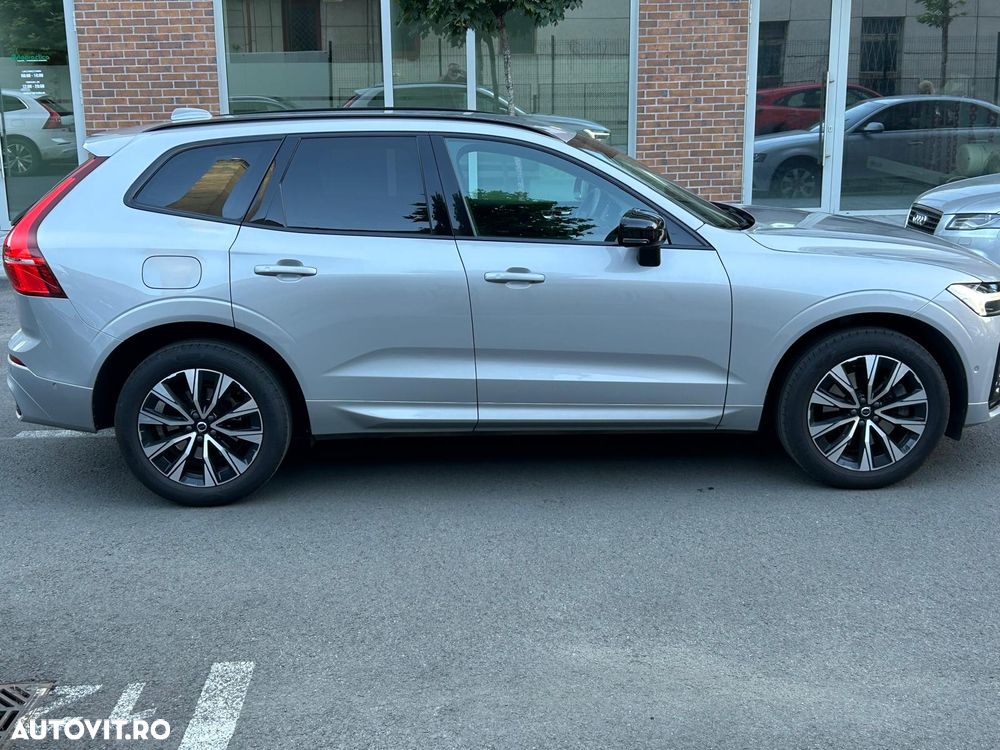 Volvo XC 60 B4 MHEV AT8 FWD Momentum - 5