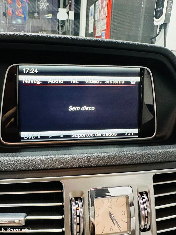 Mercedes-Benz E 250 CDI Elegance BE Auto. - 35