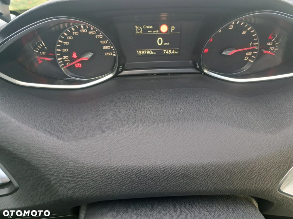 Peugeot 308 - 21