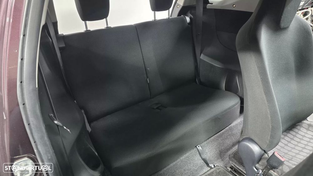 Toyota iQ 1.0 VVT-i 2 MultiDrive - 13