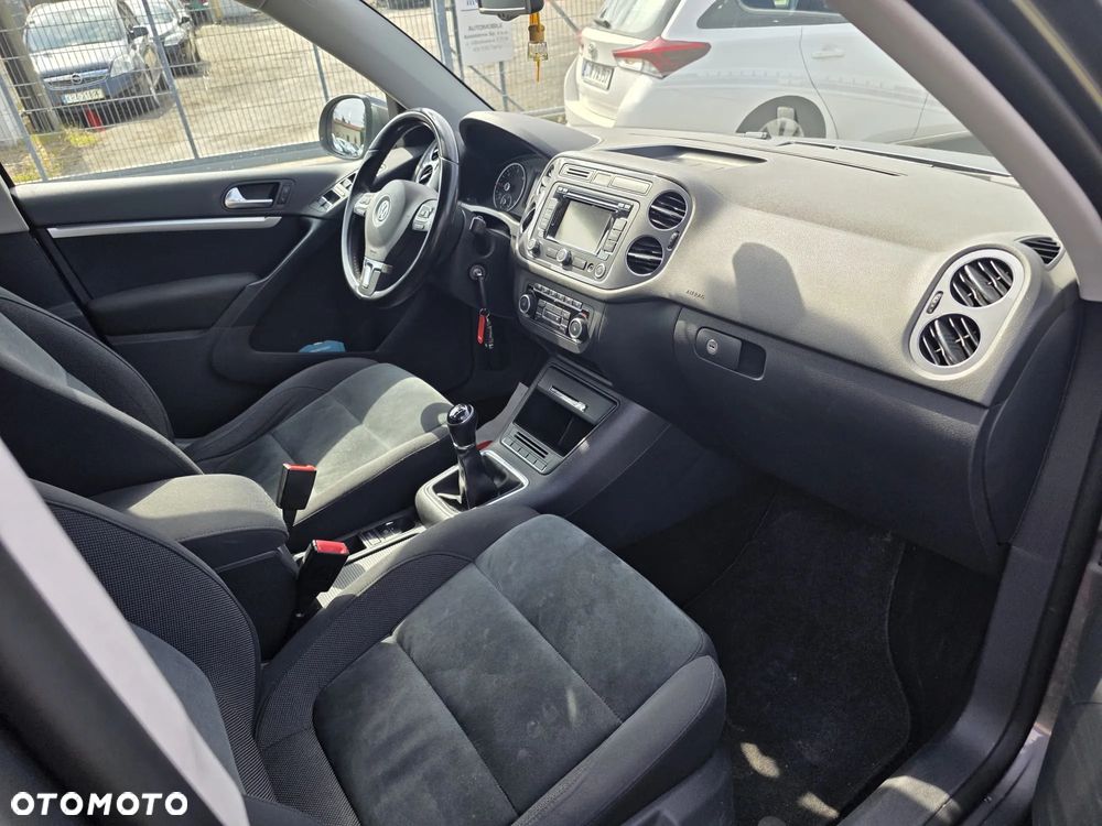 Volkswagen Tiguan - 8