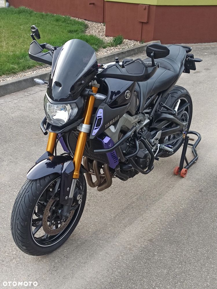 Yamaha MT - 11