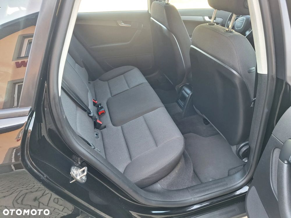 Audi A3 Sportback 1.6 Ambiente - 15