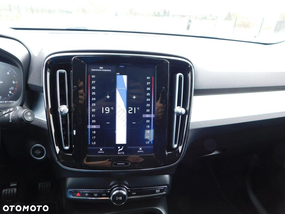 Volvo XC 40 D3 Momentum - 14