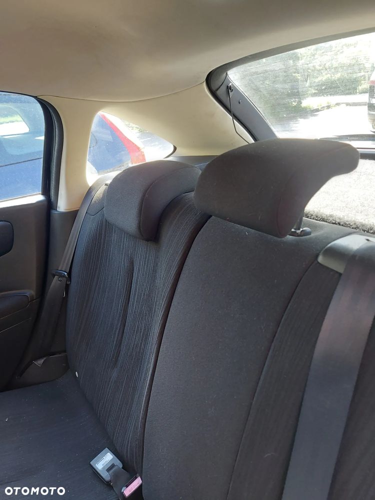 Citroën C4 1.6 HDi FAP Style - 22