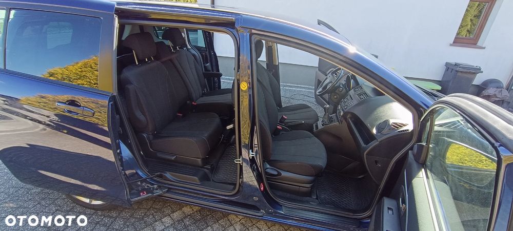 Mazda 5 - 9