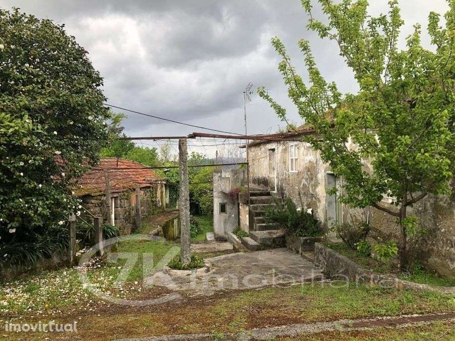 Propriedade em Vila Boa do Bispo - Grande imagem: 5/22