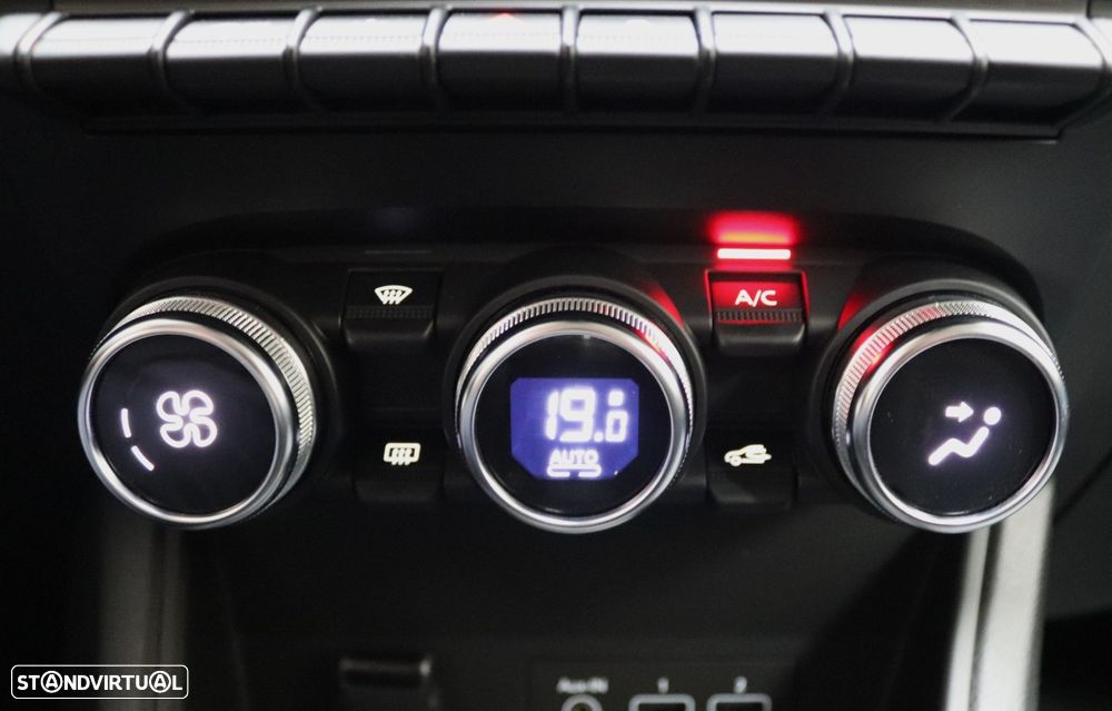 Renault Captur 1.0 TCe Exclusive - 24