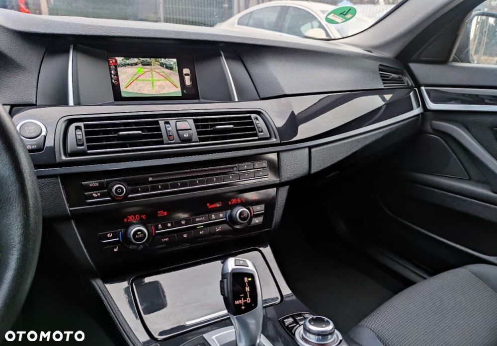 BMW Seria 5 - 32