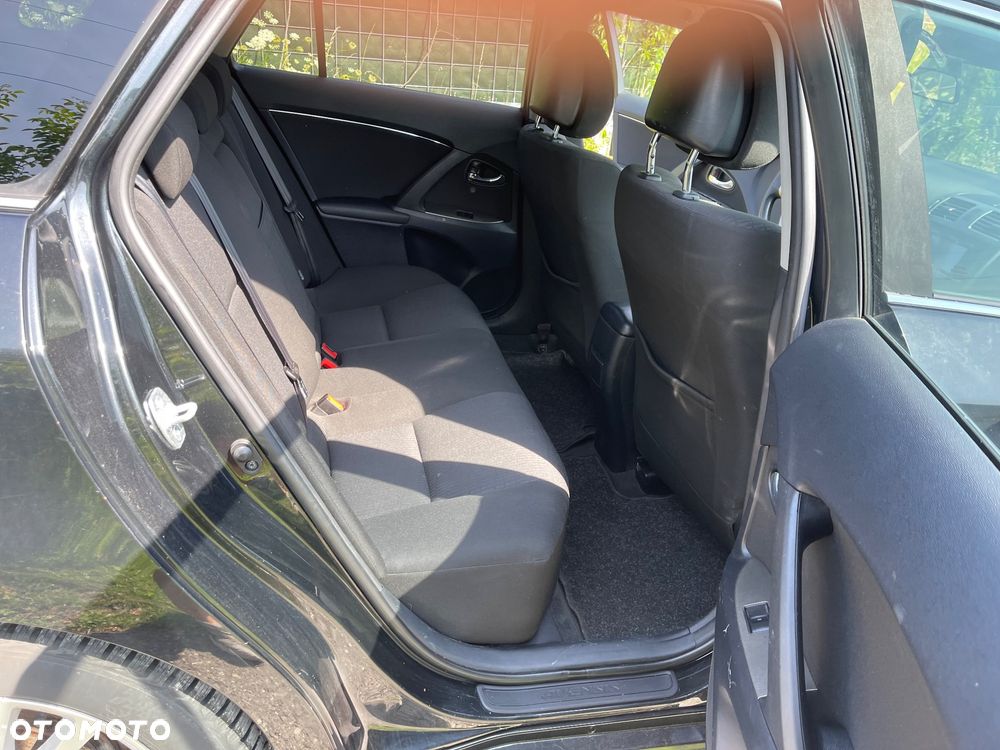 Toyota Avensis 2.2 D-4D Sol Plus NAVI - 13