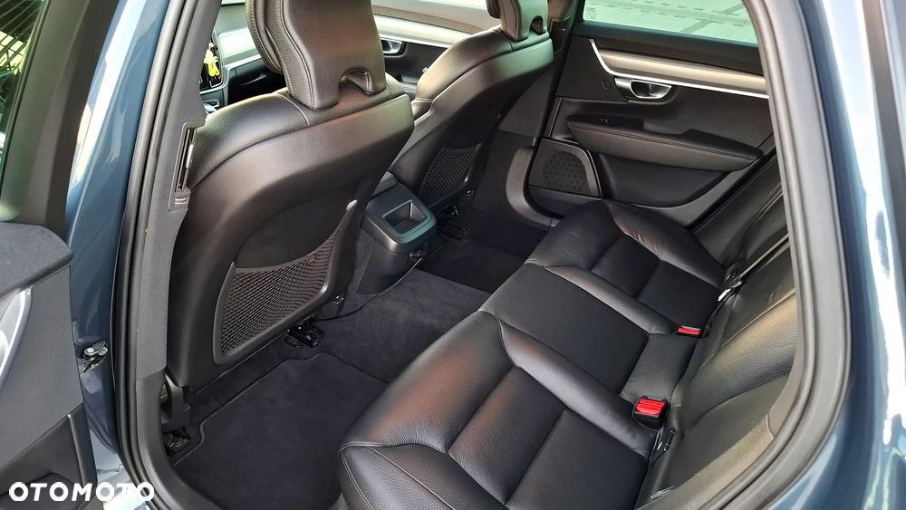 Volvo V90 D3 Momentum - 19