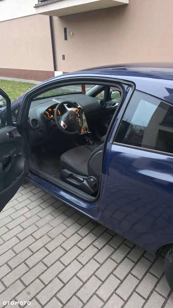 Opel Corsa 1.0 12V Essentia - 10