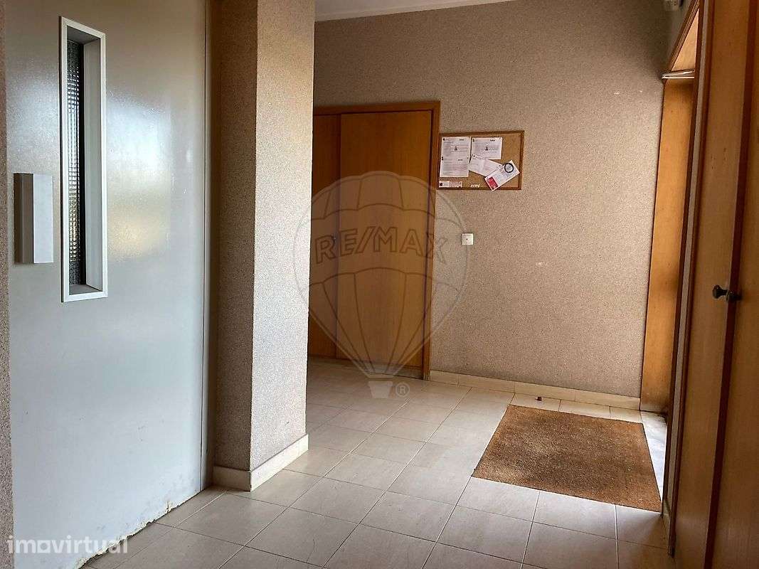 Apartamento T1 para arrendamento - Grande imagem: 2/25