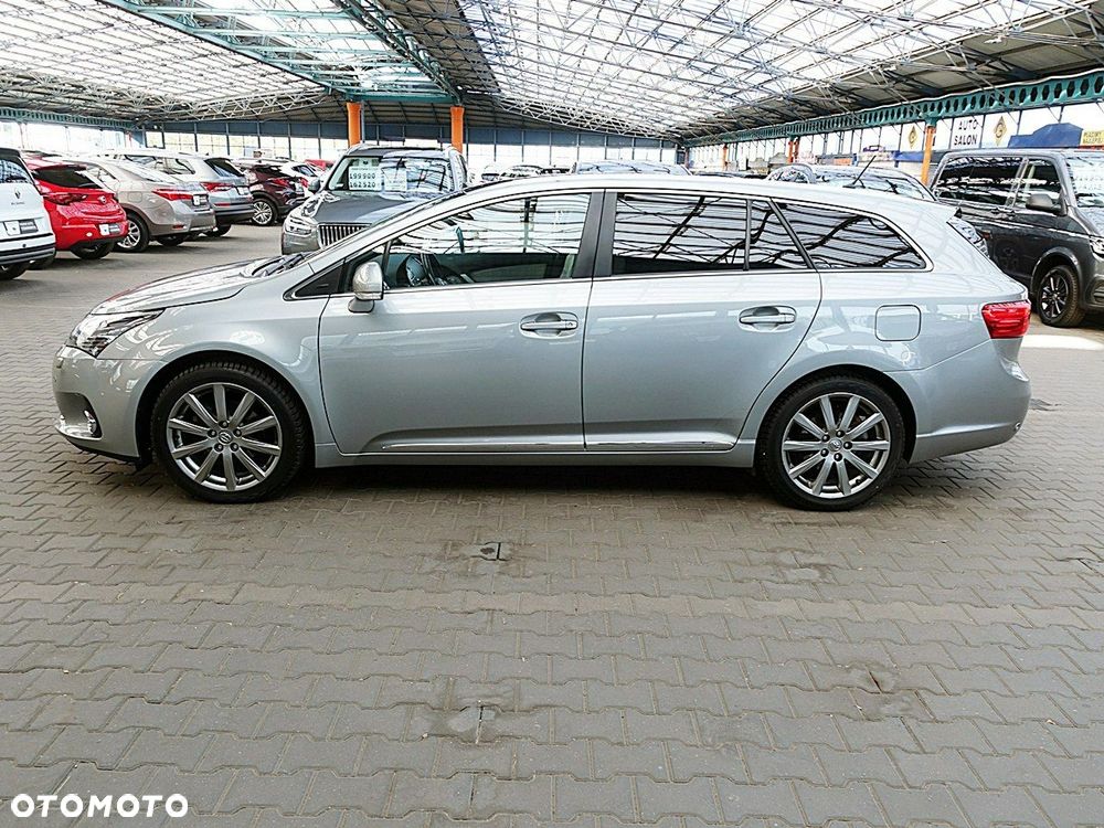 Toyota Avensis - 9