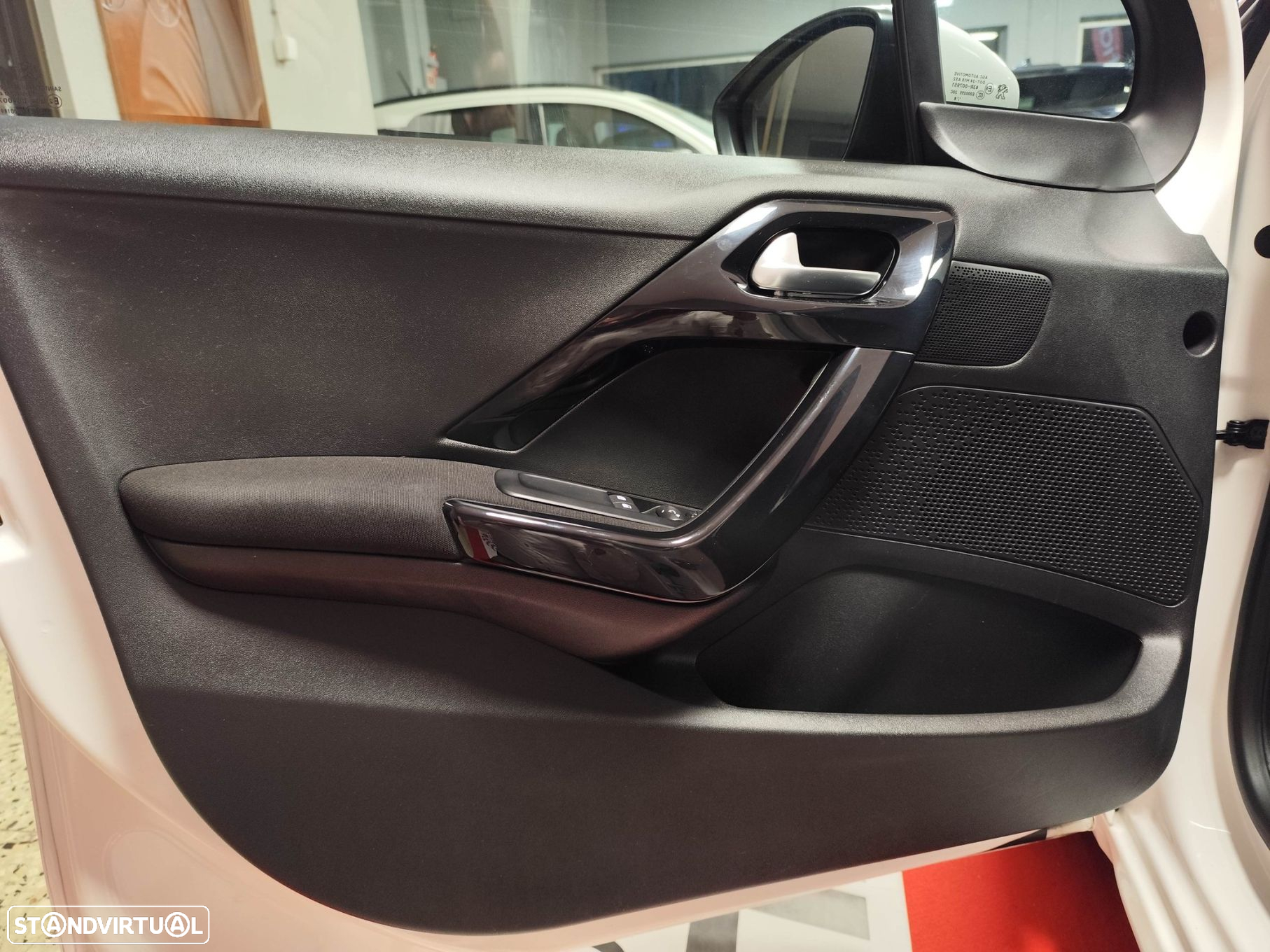 Peugeot 208 1.5 BlueHDi Signature - 7
