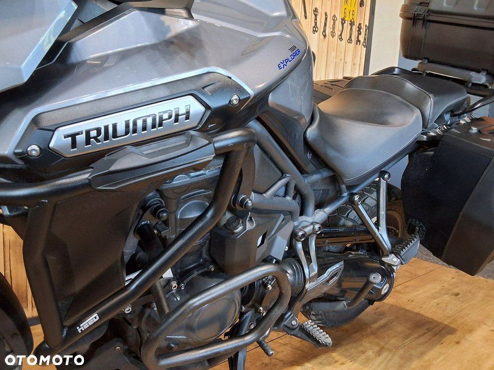 Triumph Tiger - 8