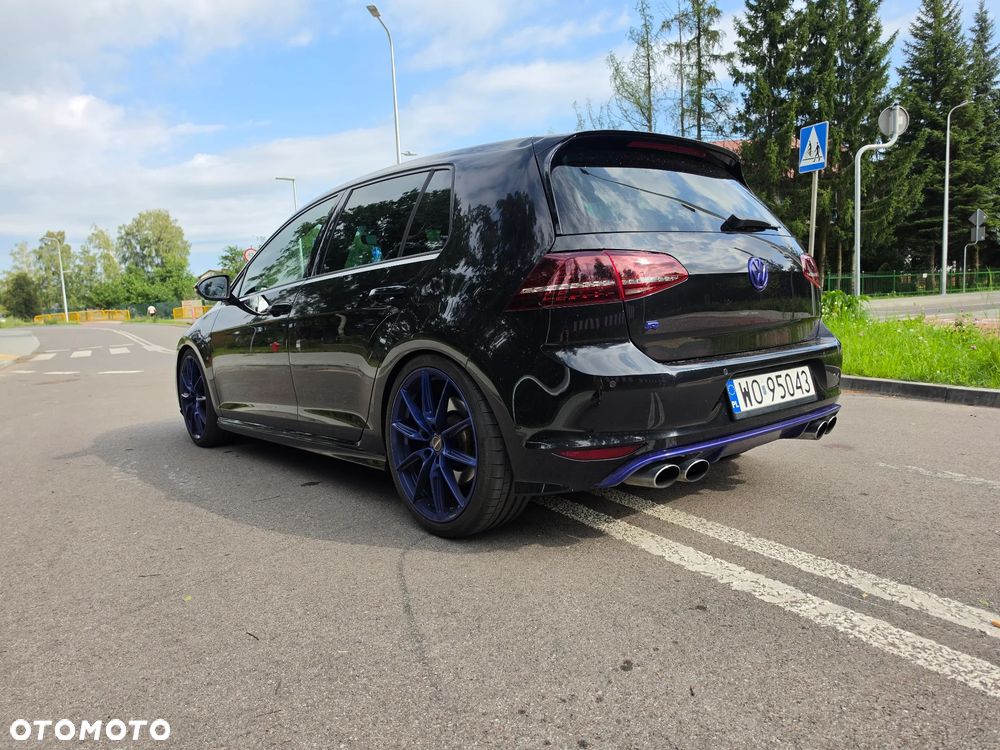 Volkswagen Golf - 9